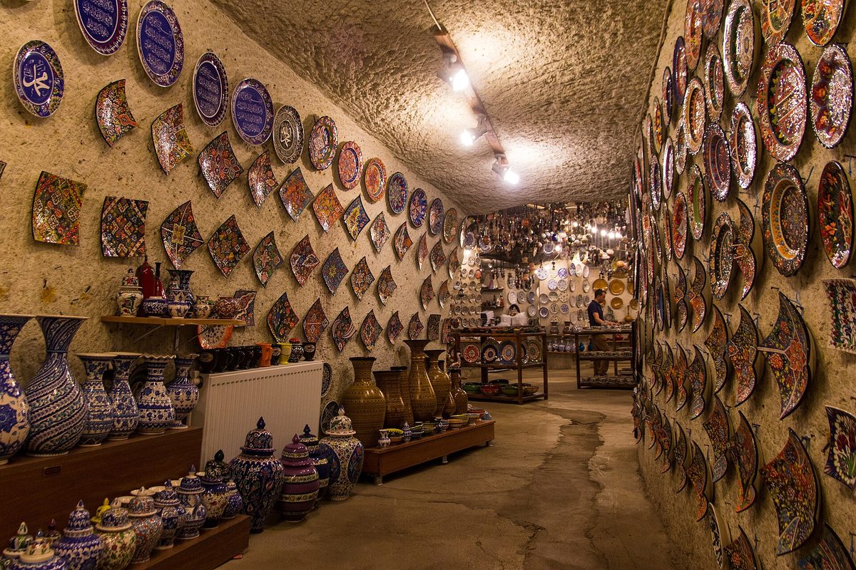 A pottery workshop in Avanos lined with hand-painted ceramics